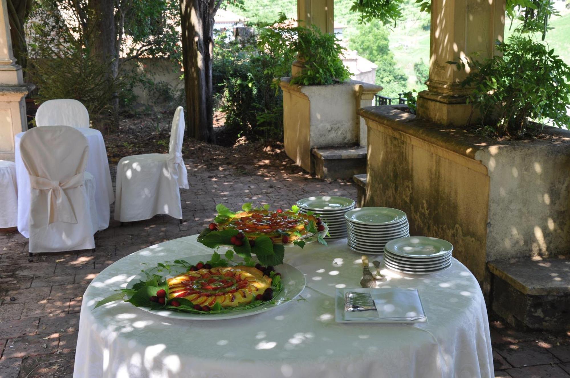 Palazzo Tornielli Bed & Breakfast Mombello Monferrato Exterior photo