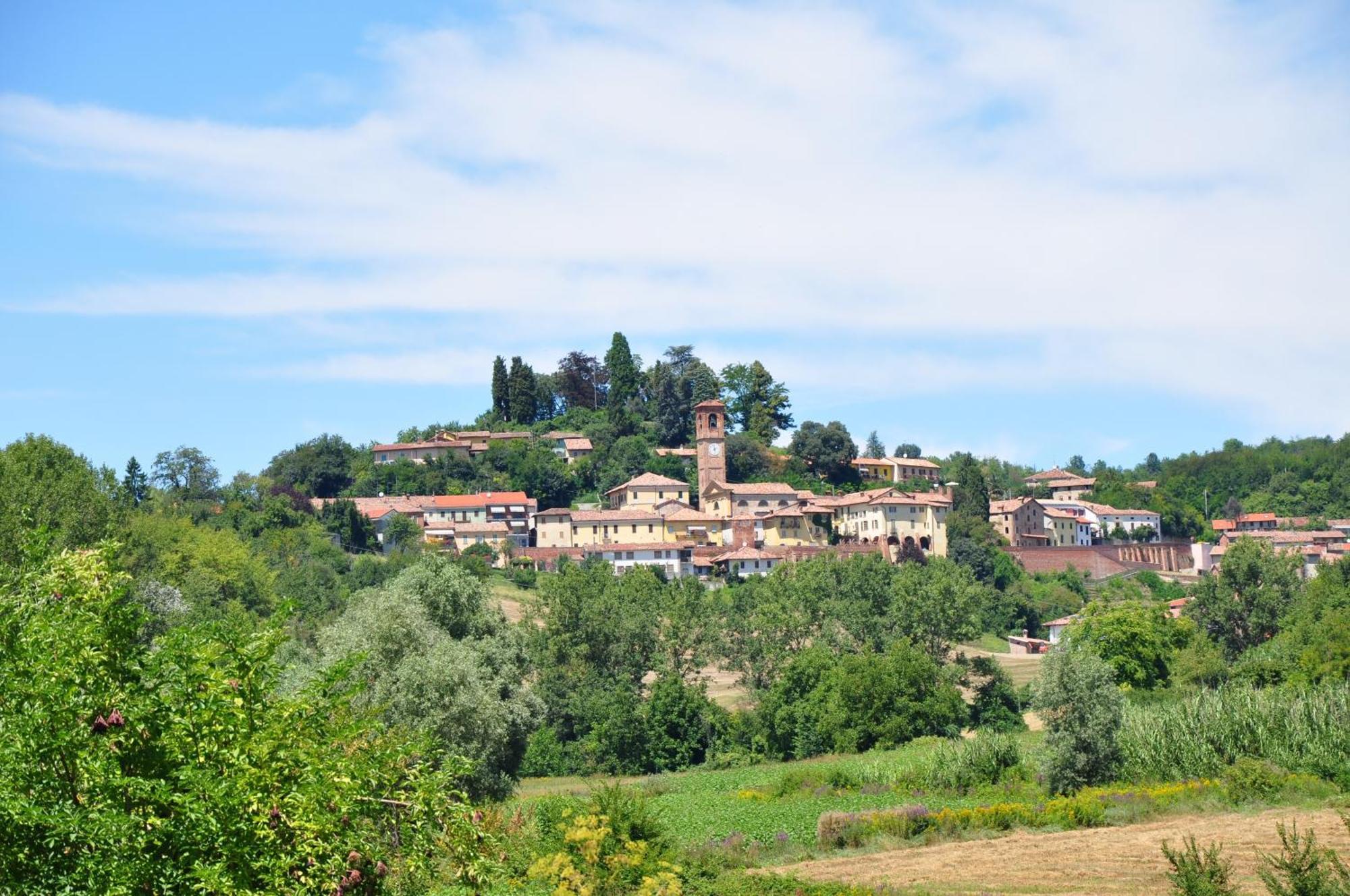 Palazzo Tornielli Bed & Breakfast Mombello Monferrato Exterior photo