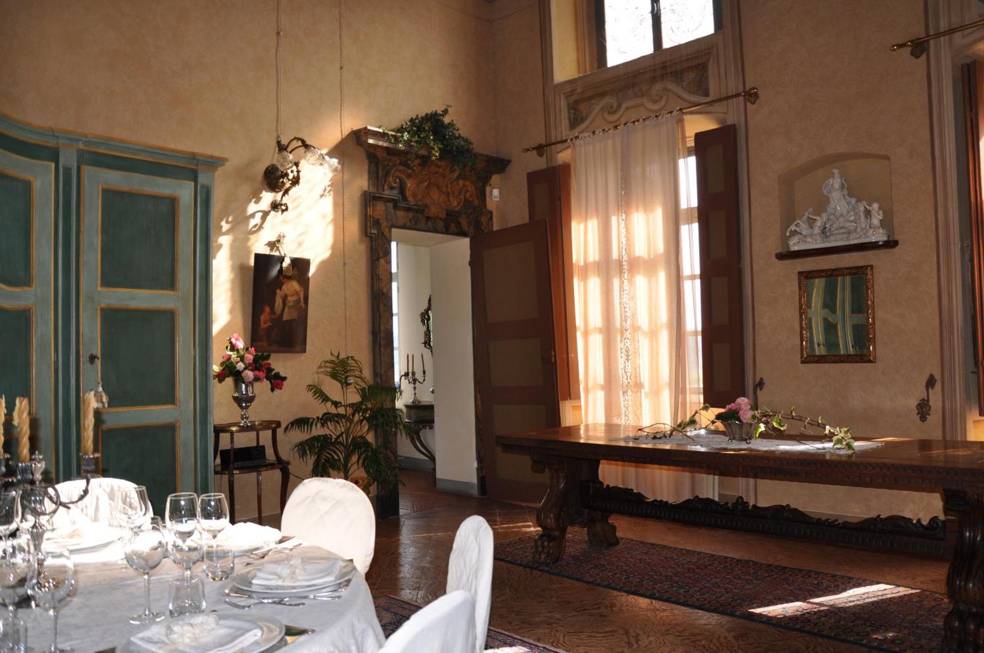 Palazzo Tornielli Bed & Breakfast Mombello Monferrato Exterior photo