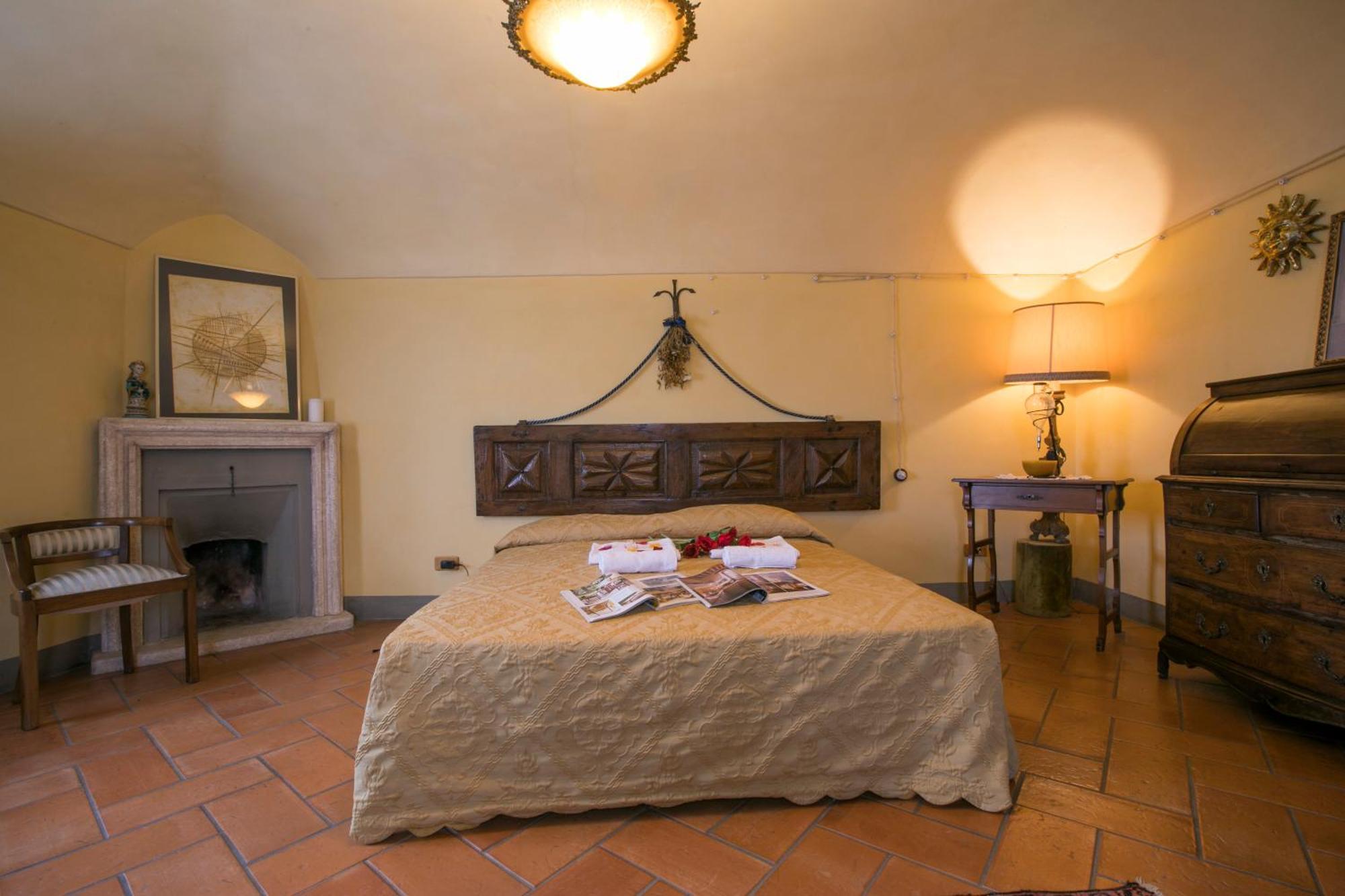 Palazzo Tornielli Bed & Breakfast Mombello Monferrato Exterior photo