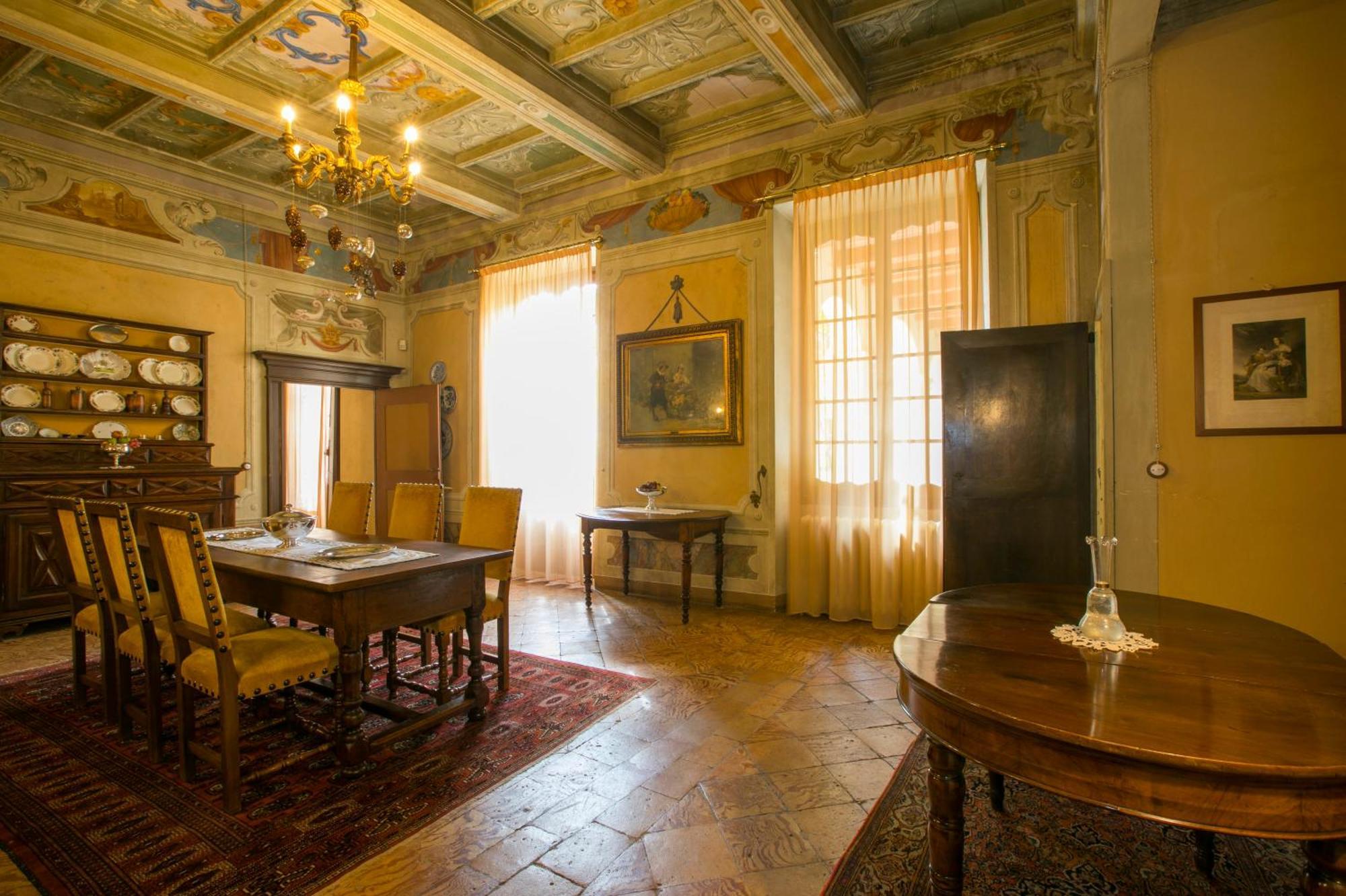 Palazzo Tornielli Bed & Breakfast Mombello Monferrato Exterior photo